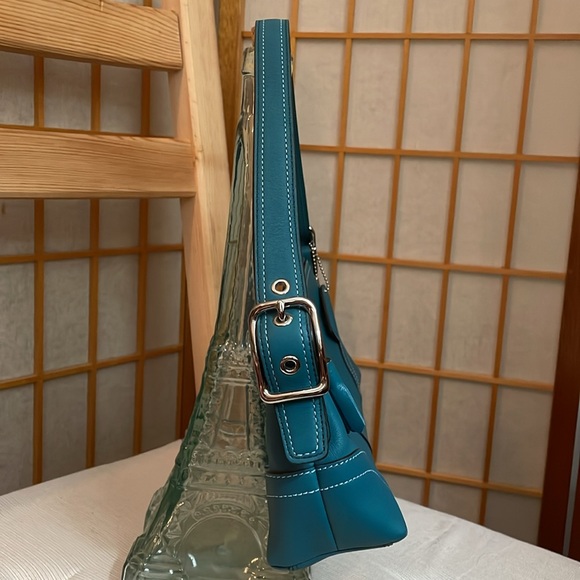 Coach Hamptons Demi Shoulder Bag - Picture 6 of 17